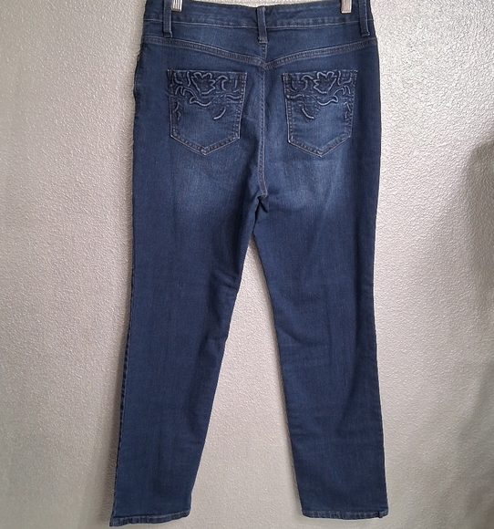 Classic Blue Slim Straight Jeans   Size 8 - Picture 4 of 9